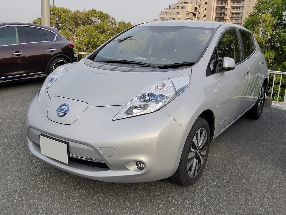 Nissan Leaf ZE0