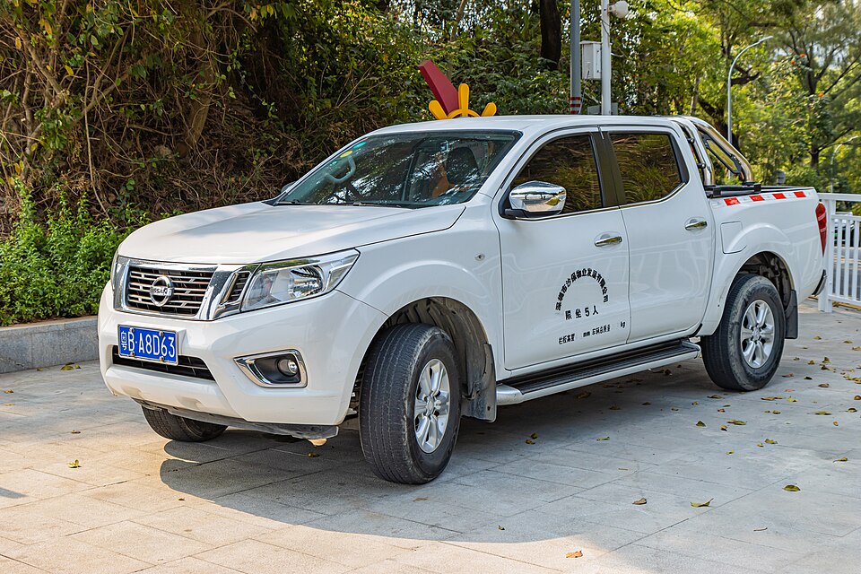 Nissan Navara D23