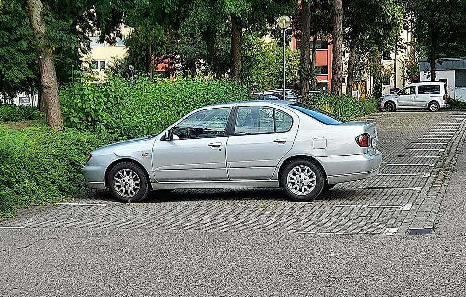 Nissan Primera P11