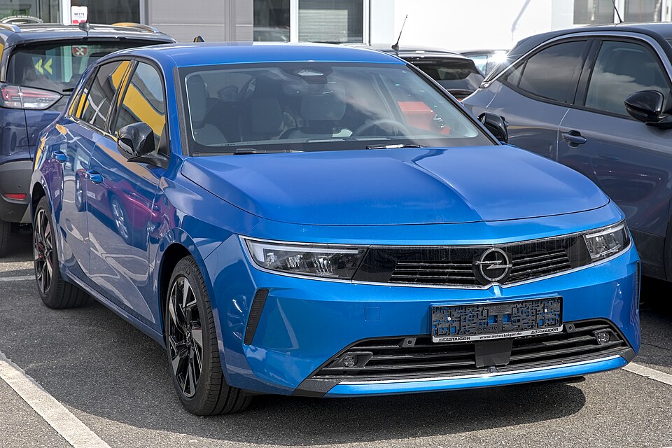 Opel Astra L