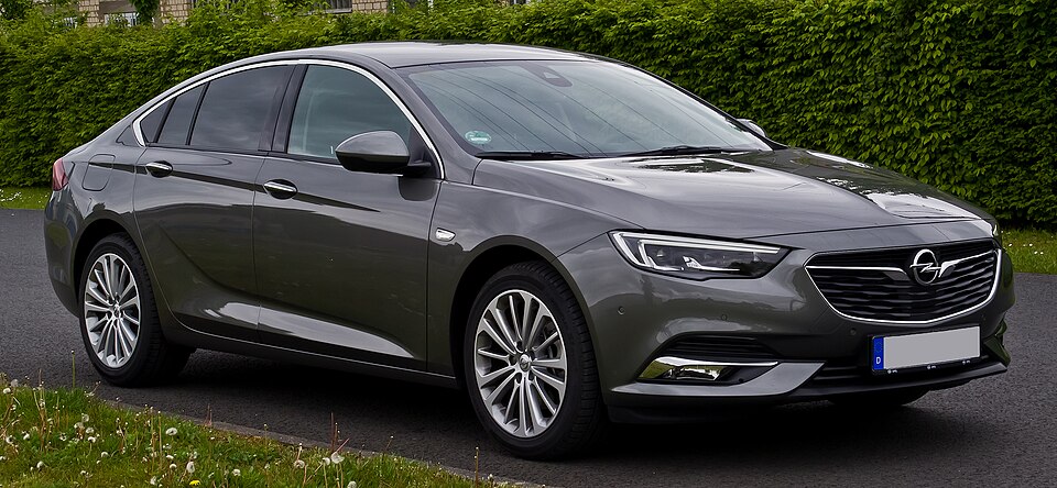 Opel INSIGNIA I