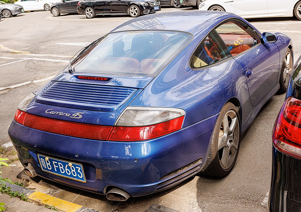 Porsche 911 996