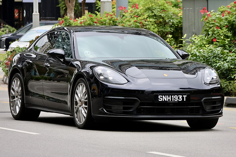 Porsche PANAMERA 971