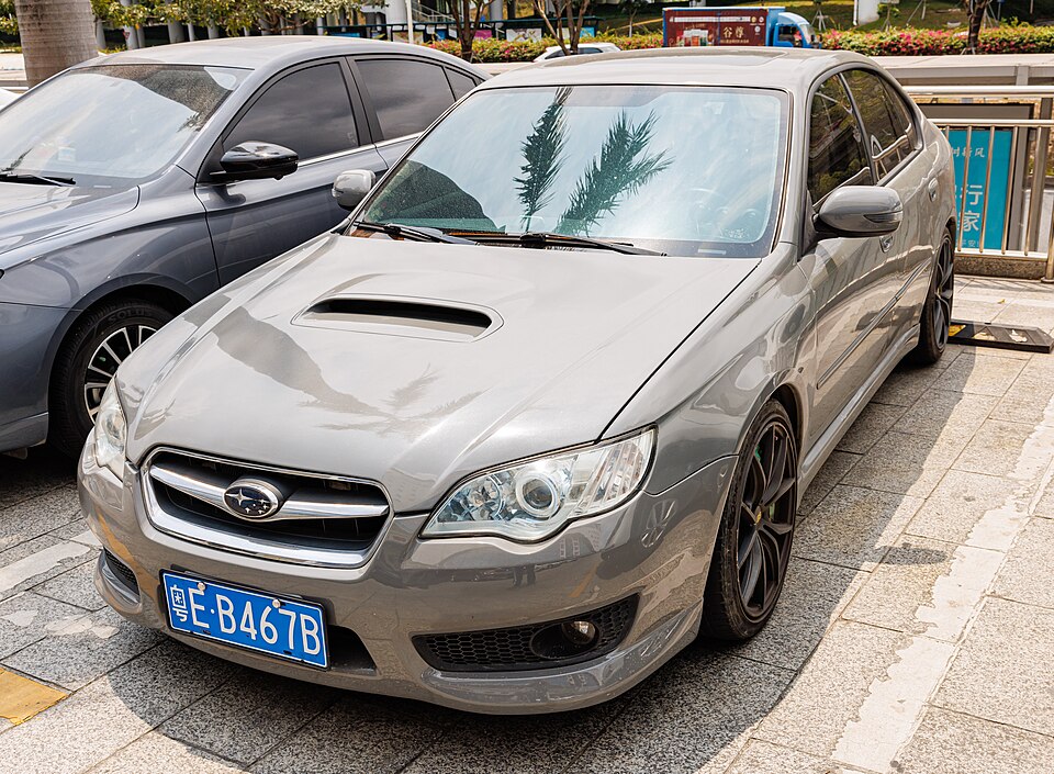 Subaru LEGACY III