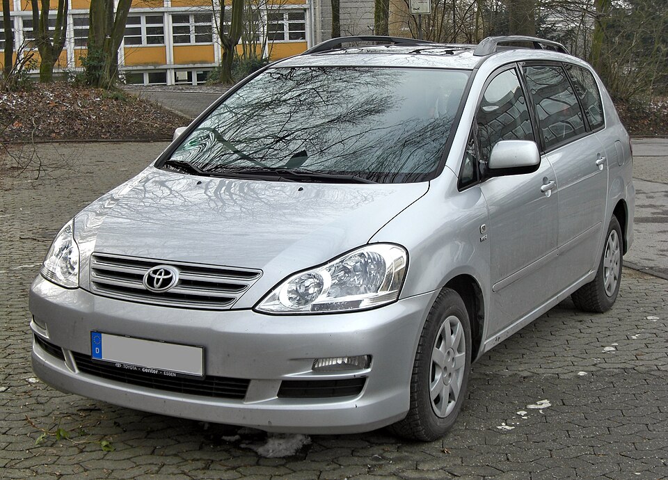 Toyota AVENSIS T22