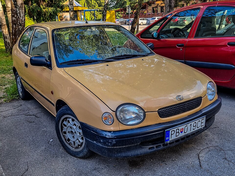 Toyota Corolla E110