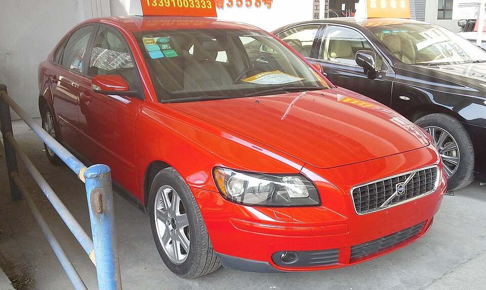 Volvo S40 II