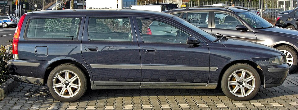 Volvo V70 II
